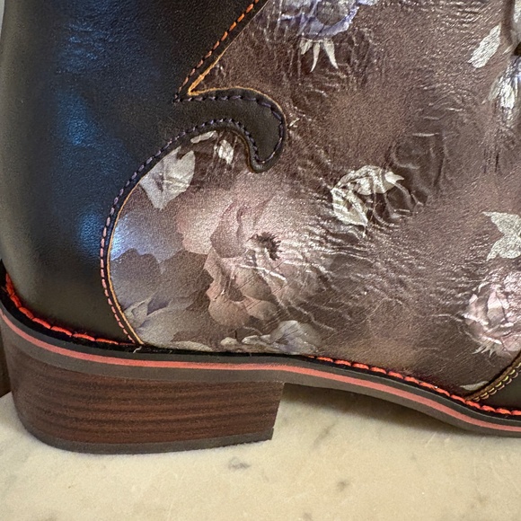 Olive Boot with Purple Floral Pattern - Picture 5 of 10